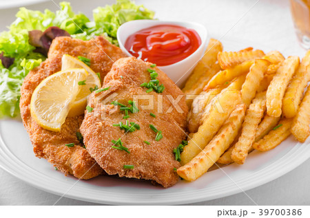 Wiener schnitzel original 39700386