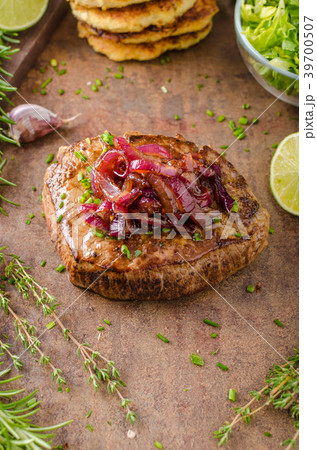 Delicious beef steak 39700507