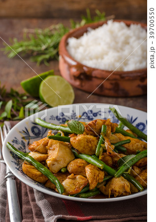 Stir fry chicken 39700550