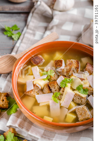 Garlic soup 39701161