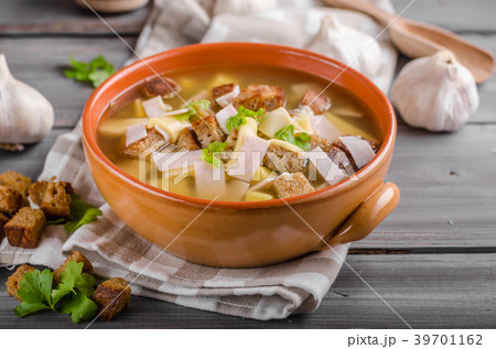 Garlic soup 39701162