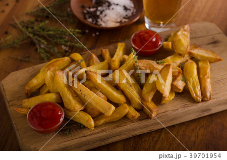 Homemade french fries with organic ketchup 39701954