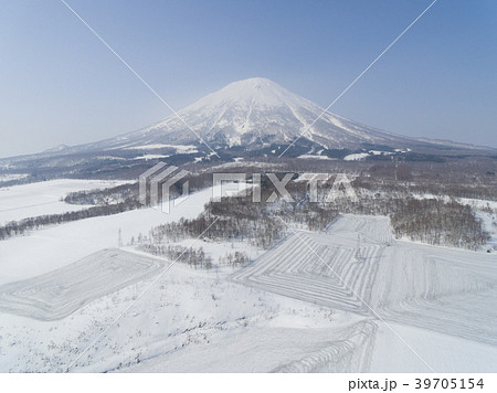 真狩村から見た羊蹄山 空撮 真狩村から見た羊蹄山 空撮 39705154