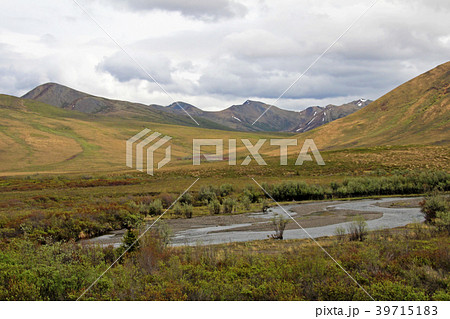 Landscape along Dempster Highway near Tombstone 39715183