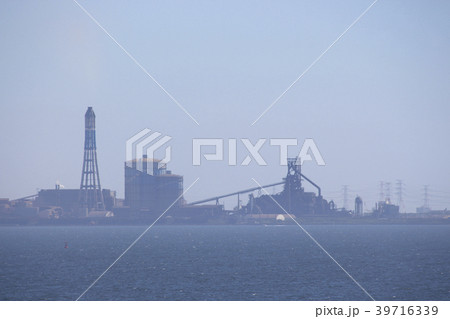 海ほたるから望む新日鐵住金 39716339