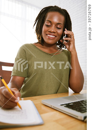 Working lady 39716769