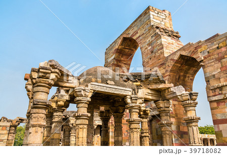 Ruins of Quwwat ul-Islam Mosque at the Qutb Ruins of Quwwat ul-Islam Mosque at the Qutb 39718082
