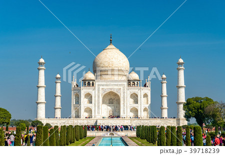 The Taj Mahal, the most famous monument of India 39718239