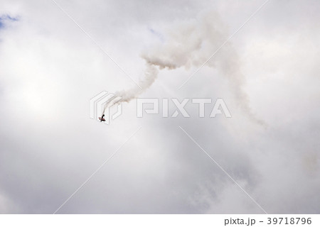 Airplane at the 39th Annual Bristol Balloon Fiesta 39718796
