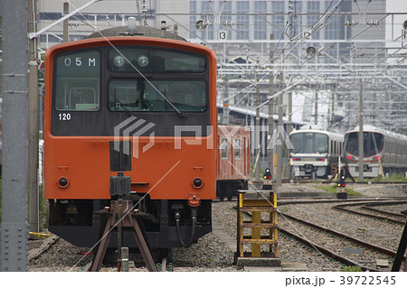 森ノ宮電車区に留置中の電車 森ノ宮電車区に留置中の電車 39722545
