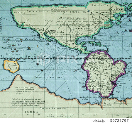 エンボス加工紙に印刷された1589年の世界地図 古地図 エンボス加工紙に印刷された1589年の世界地図 古地図 39725797