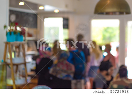 Blur abstract people background 39725918
