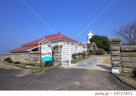 島根半島最先端に立つ美保関灯台 島根半島最先端に立つ美保関灯台 39727951