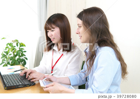 国際交流(ビジネスシーン) 国際交流(ビジネスシーン) 39728080