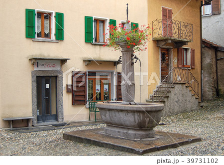 Fountain in Intagra Fountain in Intagra 39731102