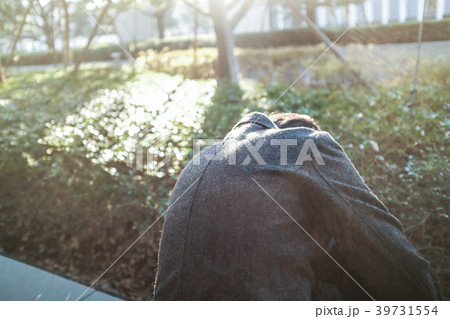 落ち込むビジネスウーマン 落ち込むビジネスウーマン 39731554