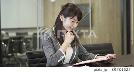 ビジネス 女性 ビジネス 女性 39731622
