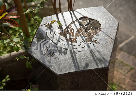 紬薫る街　奄美名瀬　大島紬  39732123