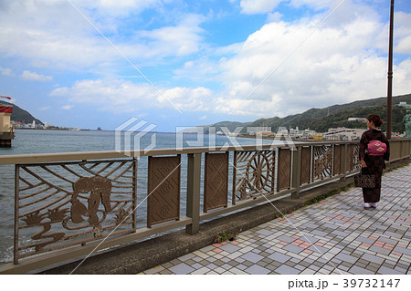 紬薫る街　奄美名瀬　大島紬  39732147