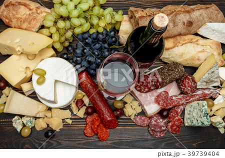 Traditional italian products with salami sausage 39739404