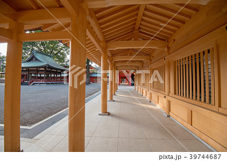 大宮　氷川神社　舞殿を望む 39744687