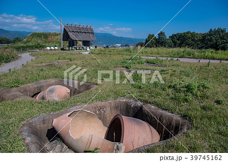 吉野ヶ里遺跡　吉野ヶ里歴史公園　北墳丘墓　甕棺 39745162
