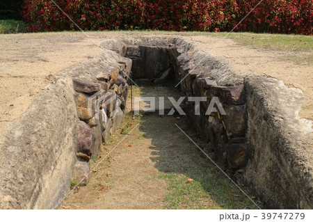 古墳の周溝 古墳の周溝 39747279