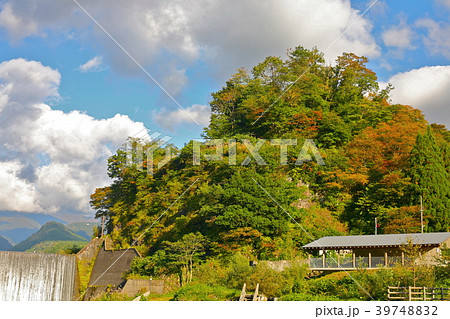 秋の本宮砂防堰堤付近　富山県富山市本宮 39748832
