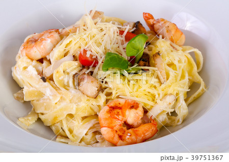 Seafood pasta with prawn Seafood pasta with prawn 39751367