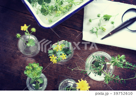 草花を飾る 39752610