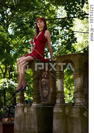 Gothic girl Gothic girl 39753225
