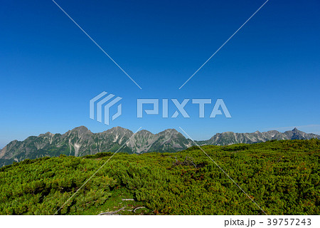 北アルプス　槍ヶ岳・穂高連峰 39757243