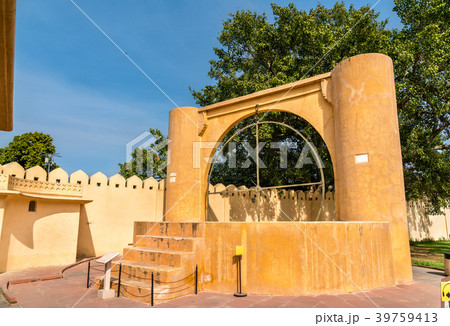 Architectural astronomical instruments at Jantar 39759413