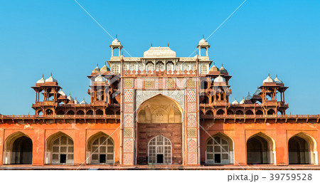 Tomb of Akbar the Great at Sikandra Fort in Agra Tomb of Akbar the Great at Sikandra Fort in Agra 39759528