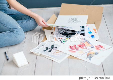 art lifestyle drawing self expression girl picture 39760168