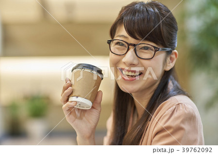 ビジネス 女性 ビジネス 女性 39762092