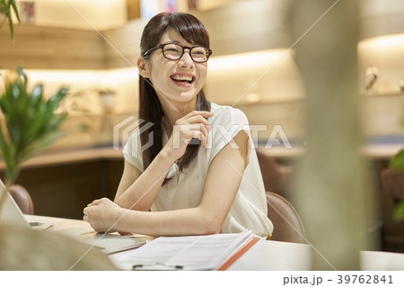 ビジネス　女性 39762841