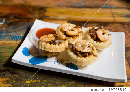 Pie Tee or Top Hats, popular Nyonya cuisine Pie Tee or Top Hats, popular Nyonya cuisine 39763315