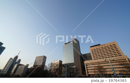 日本の東京都市景観 東京医科歯科大学や順天堂大学などを望む 日本の東京都市景観 東京医科歯科大学や順天堂大学などを望む 39764365