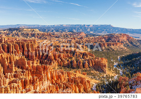 Scenic Bryce Canyon Utah in Winter Scenic Bryce Canyon Utah in Winter 39765783