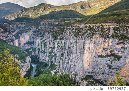 Beautiful landscape of the Gorges Du Verdon  39770927