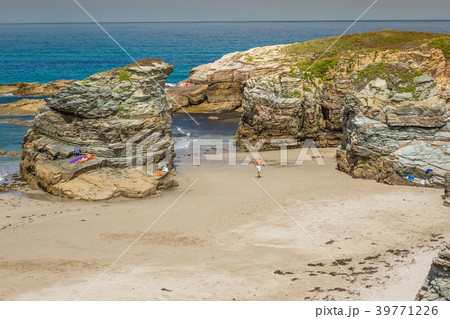 Famous Spanish destination, Cathedrals beach  39771226