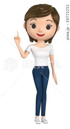 Tシャツを着た女性が、説明している 39772252