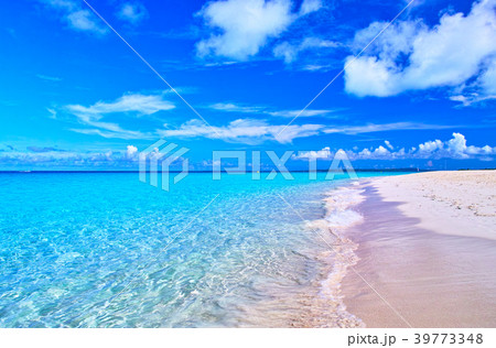 真夏の宮古島。与那覇前浜ビーチ 39773348