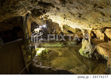 満奇洞　大黒柱　千枚田（岡山県新見市） 39774277