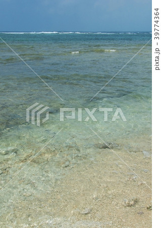 黒島のビーチ風景(沖縄県) 黒島のビーチ風景(沖縄県) 39774364