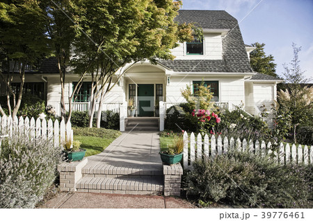 Remodelled older style home exterior 39776461