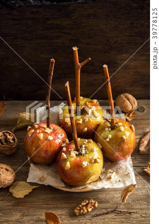 Caramel Apples 39778125