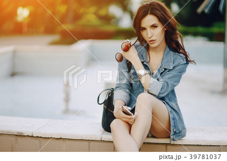 girl in city 39781037