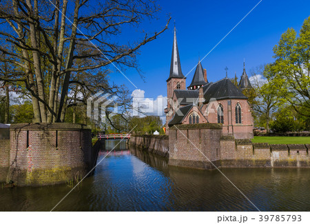 De Haar castle near Utrecht - Netherlands De Haar castle near Utrecht - Netherlands 39785793